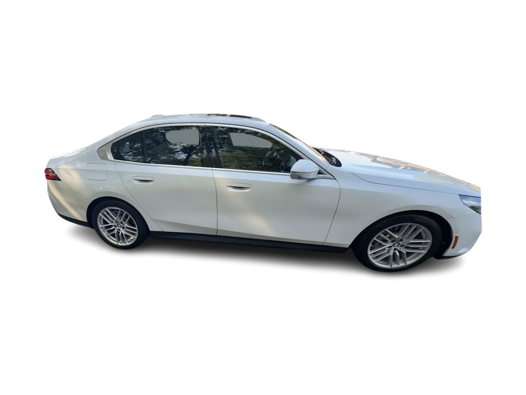 Thumbnail: 2024 BMW 5 Series - 23