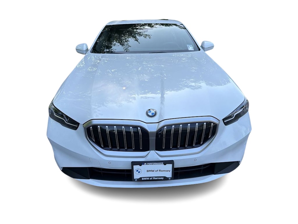 Thumbnail: 2024 BMW 5 Series - 27
