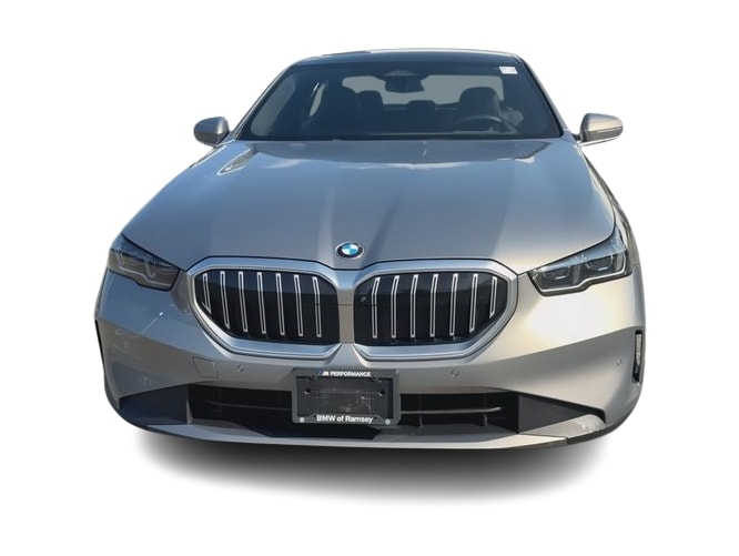 Thumbnail: 2026 BMW 5 Series - 6