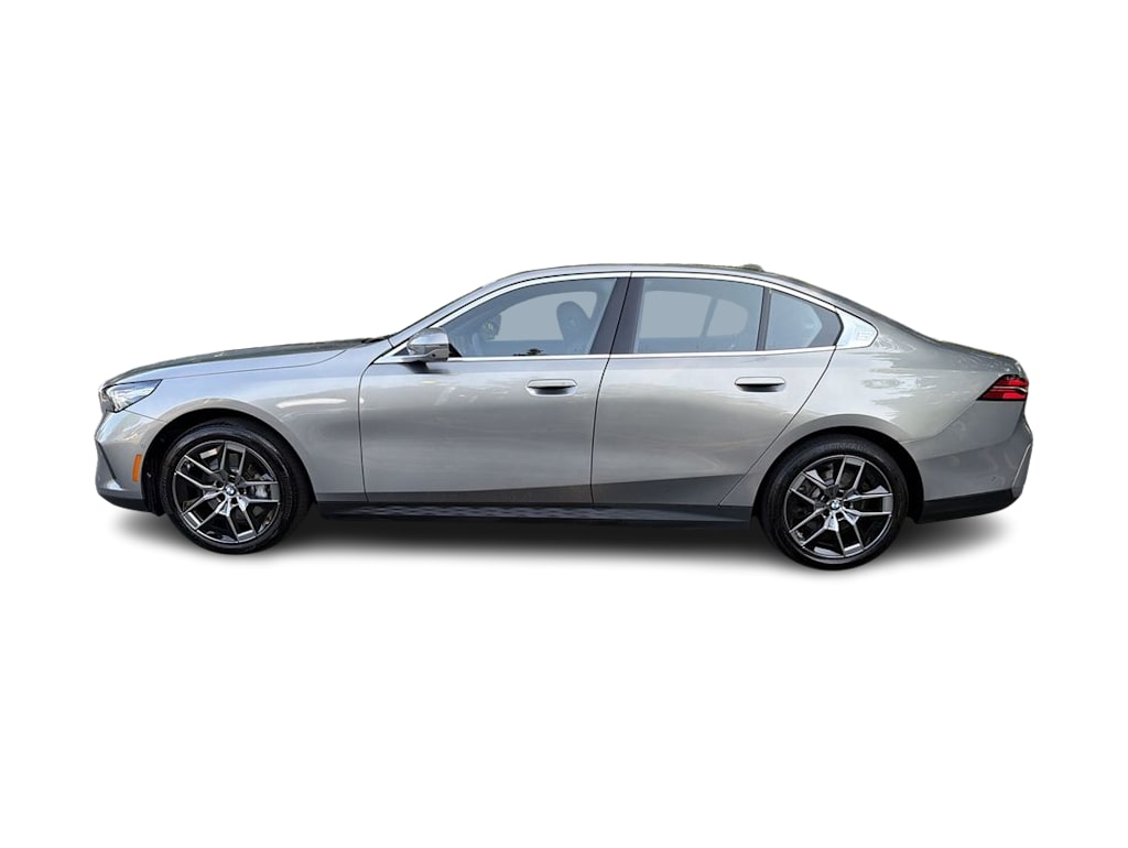Thumbnail: 2026 BMW 5 Series - 24