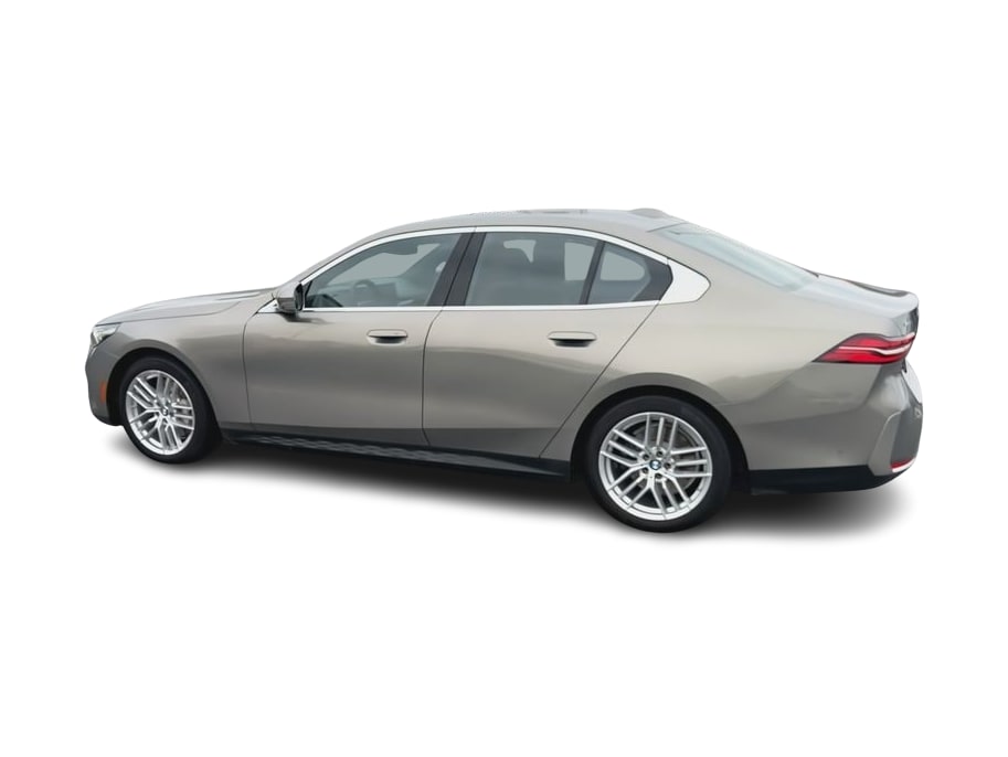 Thumbnail: 2024 BMW 5 Series - 22