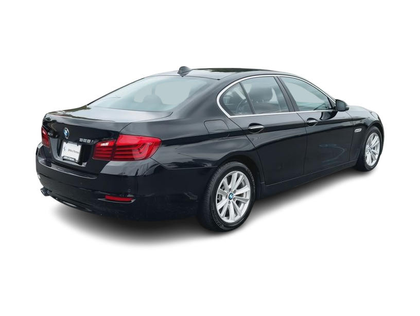 Thumbnail: 2016 BMW 5 Series - 24