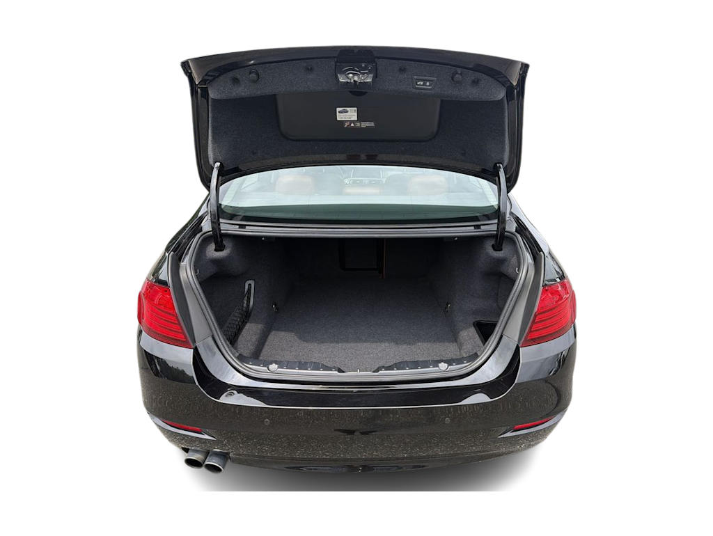 Thumbnail: 2016 BMW 5 Series - 17