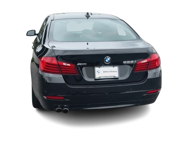 Thumbnail: 2016 BMW 5 Series - 23