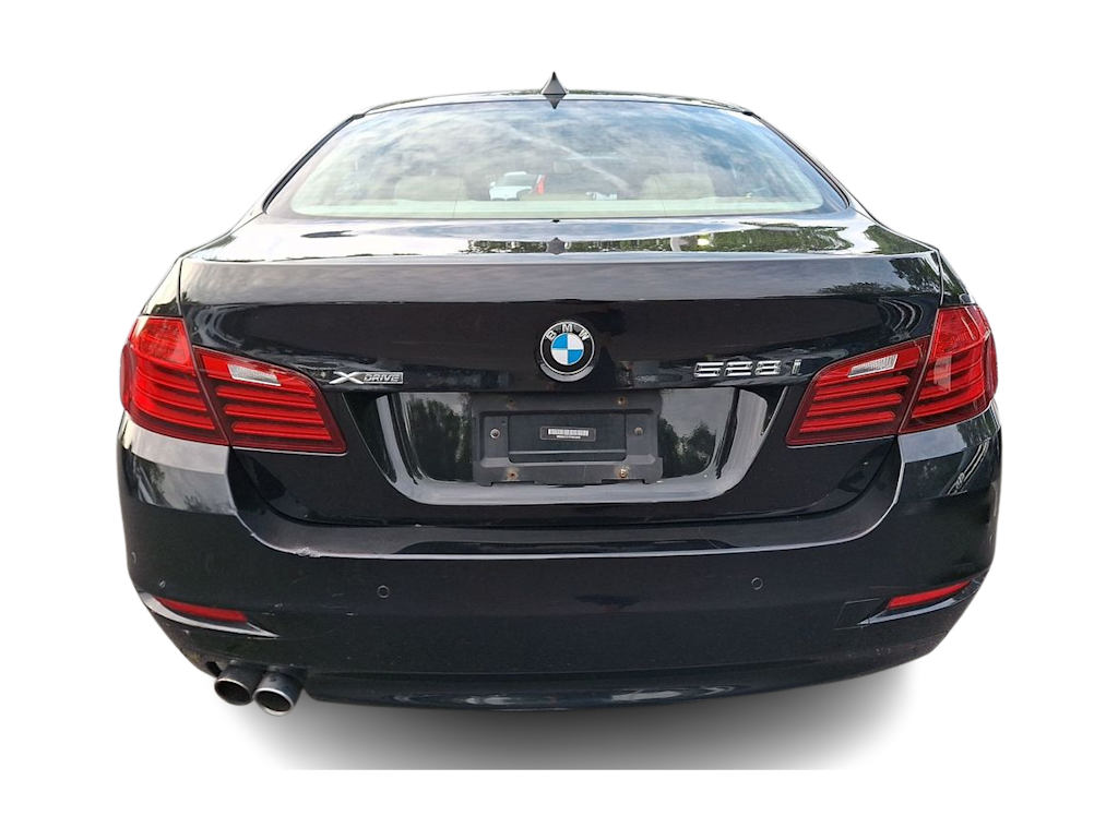 Thumbnail: 2015 BMW 5 Series - 15