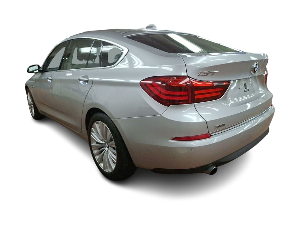 Thumbnail: 2016 BMW 5 Series - 2