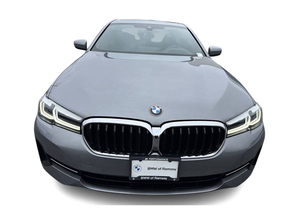 Thumbnail: 2023 BMW 5 Series - 27