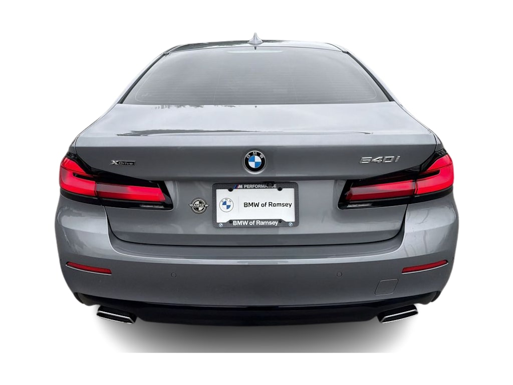 Thumbnail: 2023 BMW 5 Series - 26