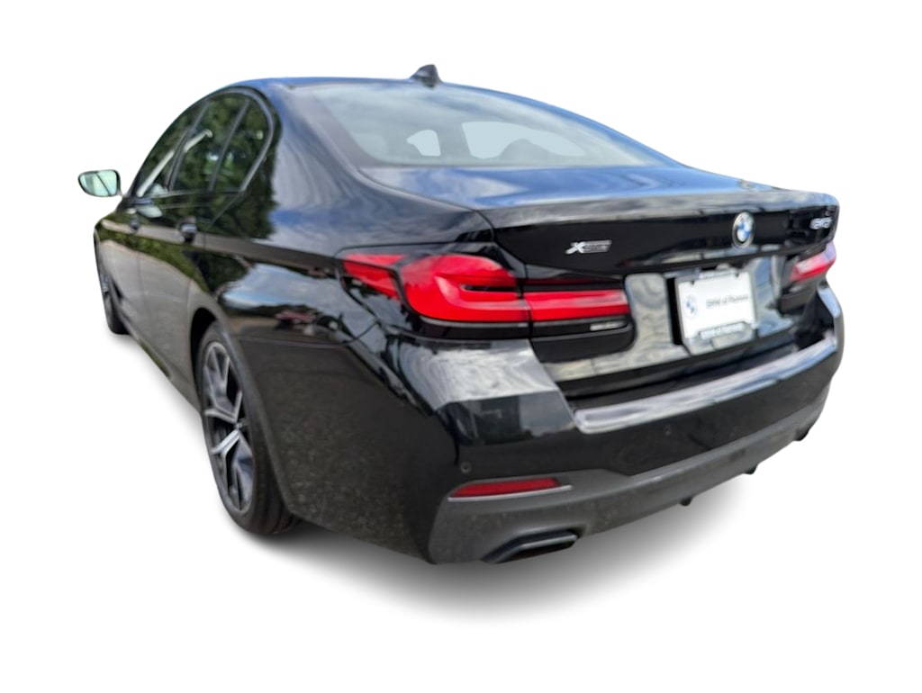 Thumbnail: 2021 BMW 5 Series - 24