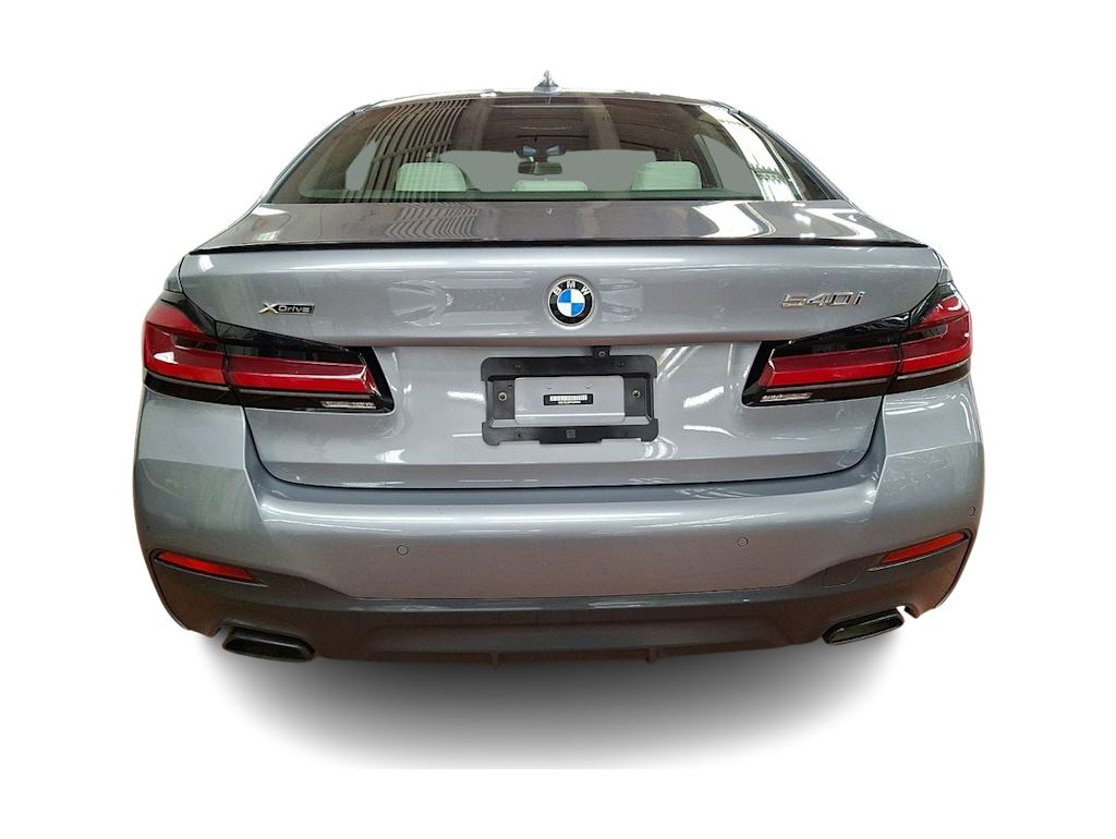 Thumbnail: 2023 BMW 5 Series - 3