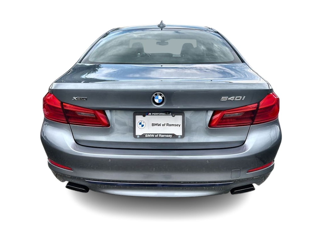 Thumbnail: 2019 BMW 5 Series - 26
