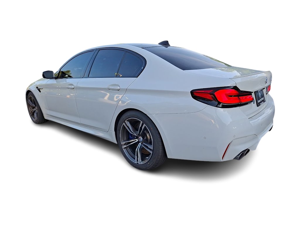 Thumbnail: 2023 BMW M5 - 3