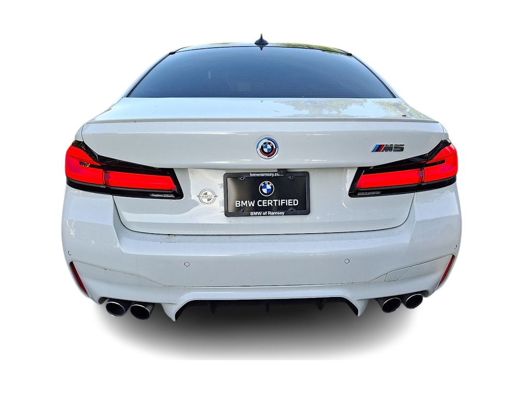 Thumbnail: 2023 BMW M5 - 4