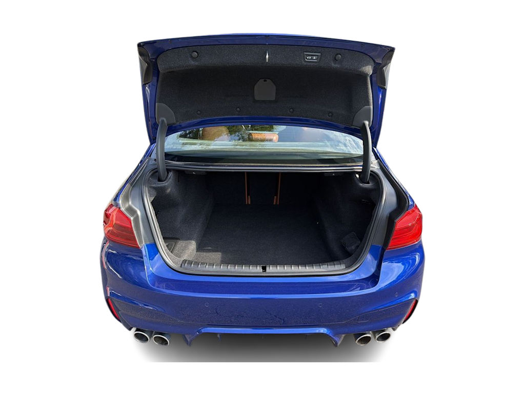 Thumbnail: 2019 BMW M5 - 18