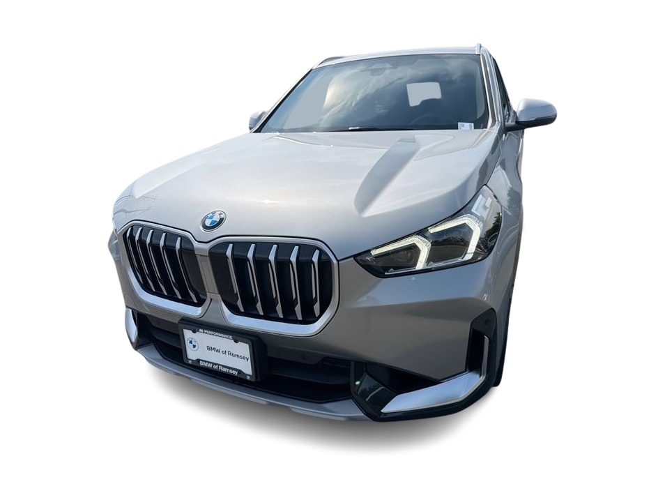 Thumbnail: 2023 BMW X1 - 6