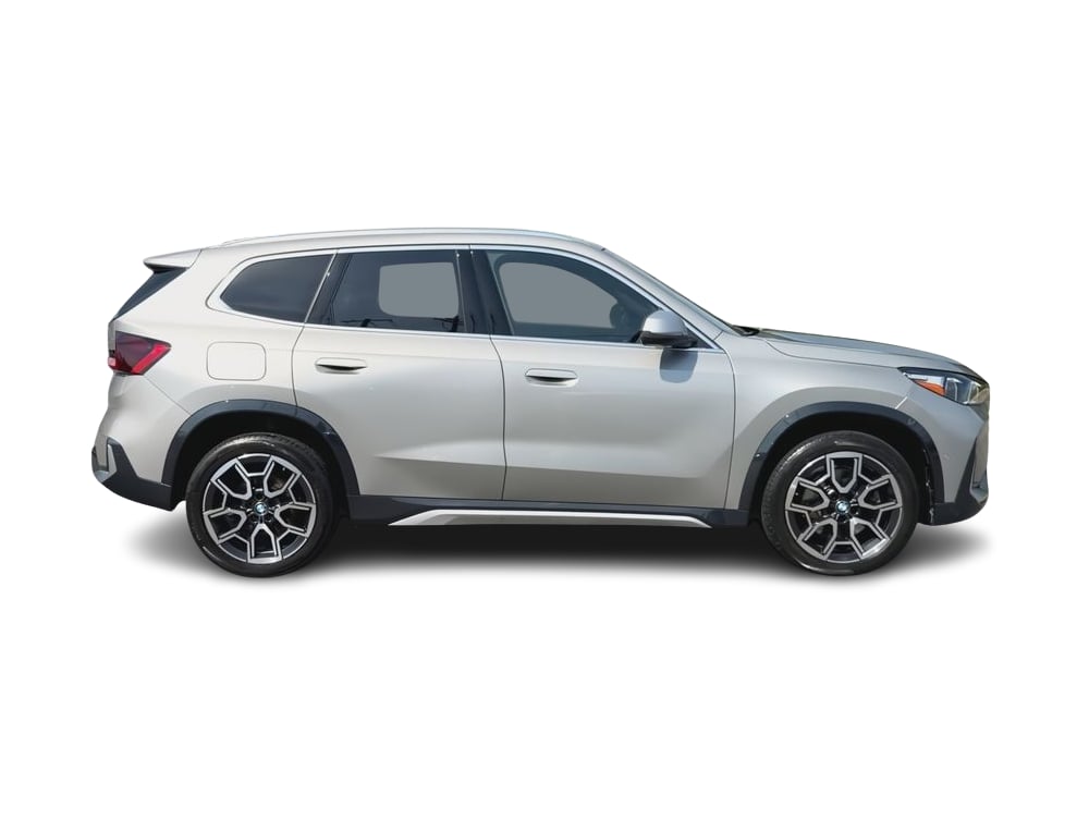 Thumbnail: 2023 BMW X1 - 21