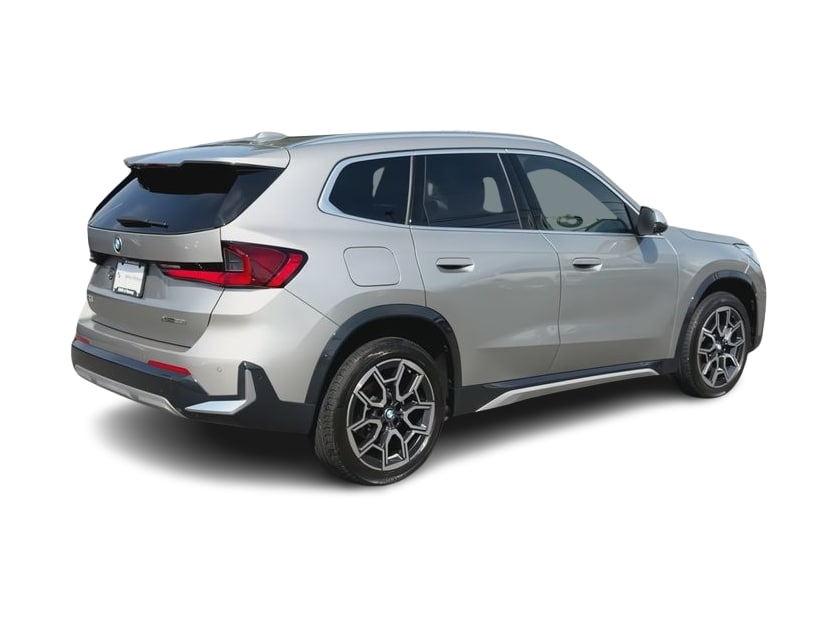 Thumbnail: 2023 BMW X1 - 20