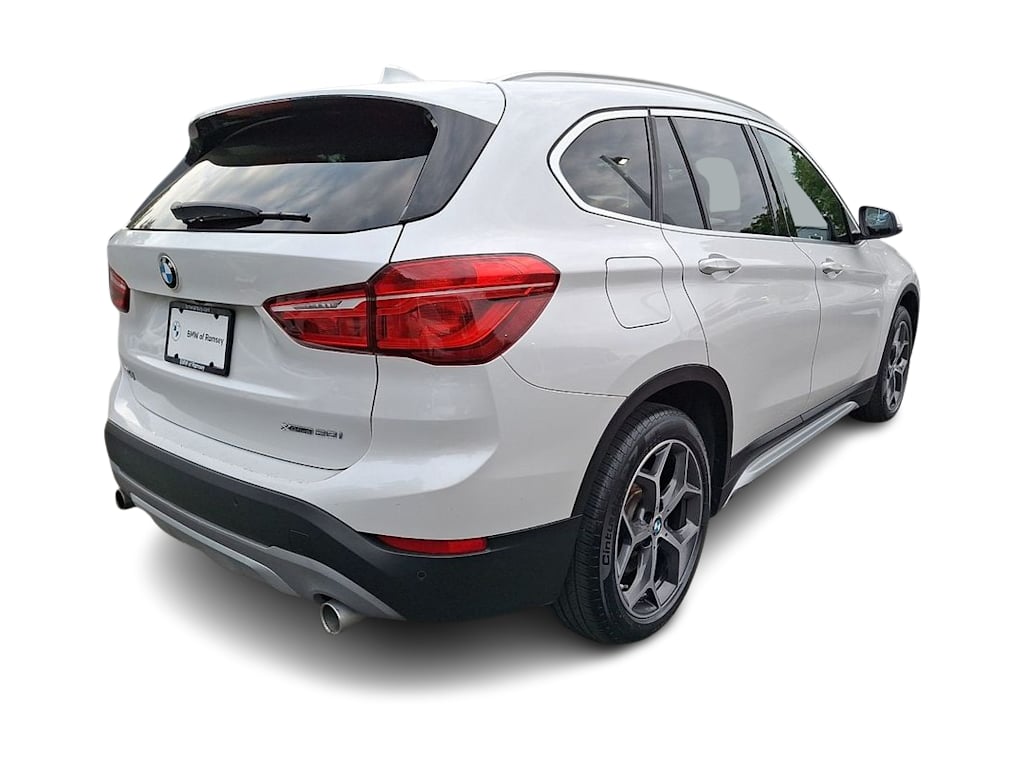 Thumbnail: 2019 BMW X1 - 15