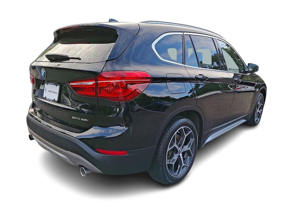 Thumbnail: 2019 BMW X1 - 15