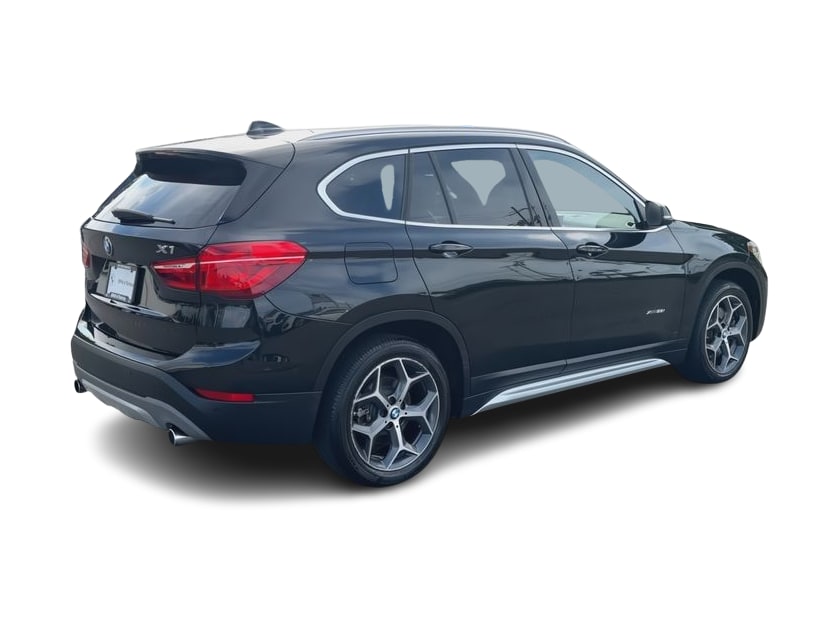 Thumbnail: 2017 BMW X1 - 20