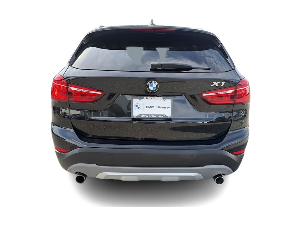 Thumbnail: 2017 BMW X1 - 24