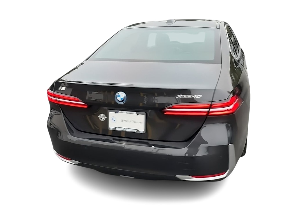 Thumbnail: 2026 BMW i5 - 5