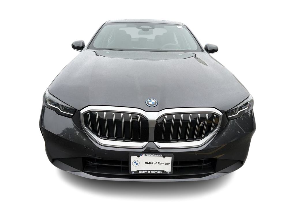 Thumbnail: 2026 BMW i5 - 24