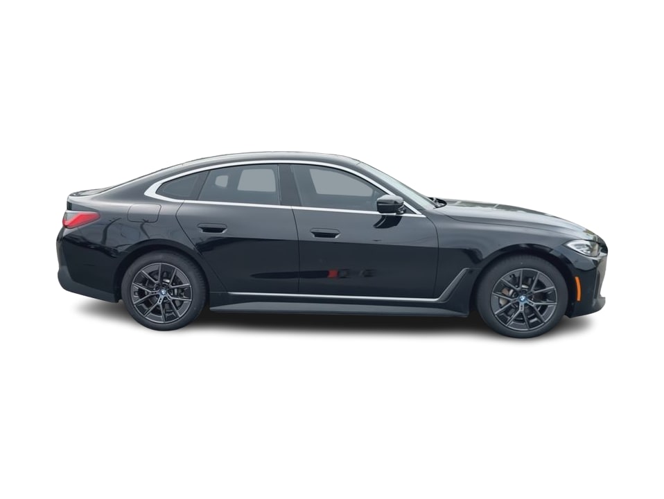 Thumbnail: 2023 BMW i4 - 24