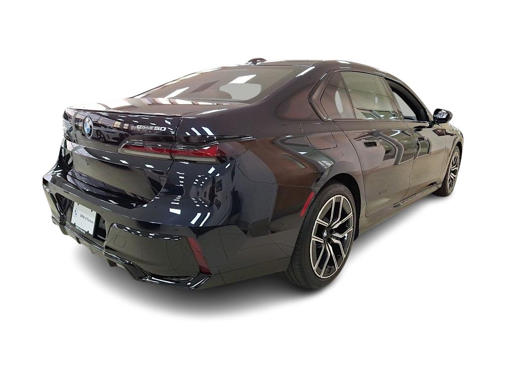 Thumbnail: 2025 BMW i7 - 14