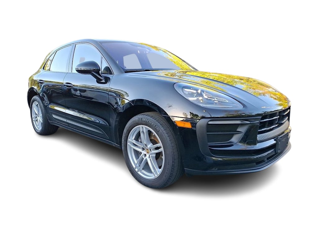 Thumbnail: 2023 Porsche Macan - 13