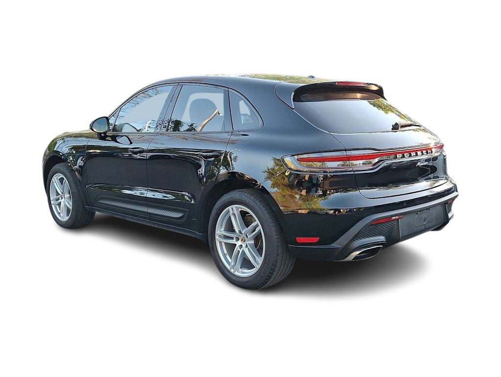 Thumbnail: 2023 Porsche Macan - 3