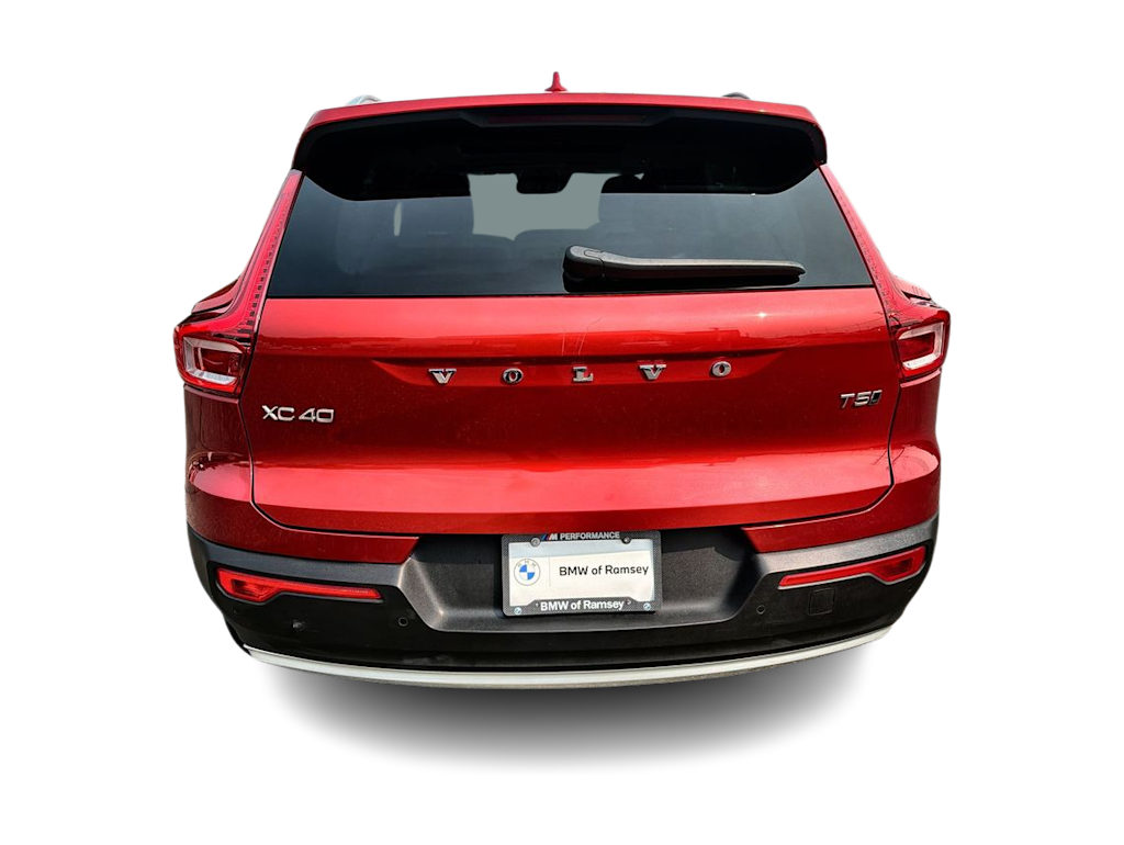 Thumbnail: 2021 Volvo XC40 - 26