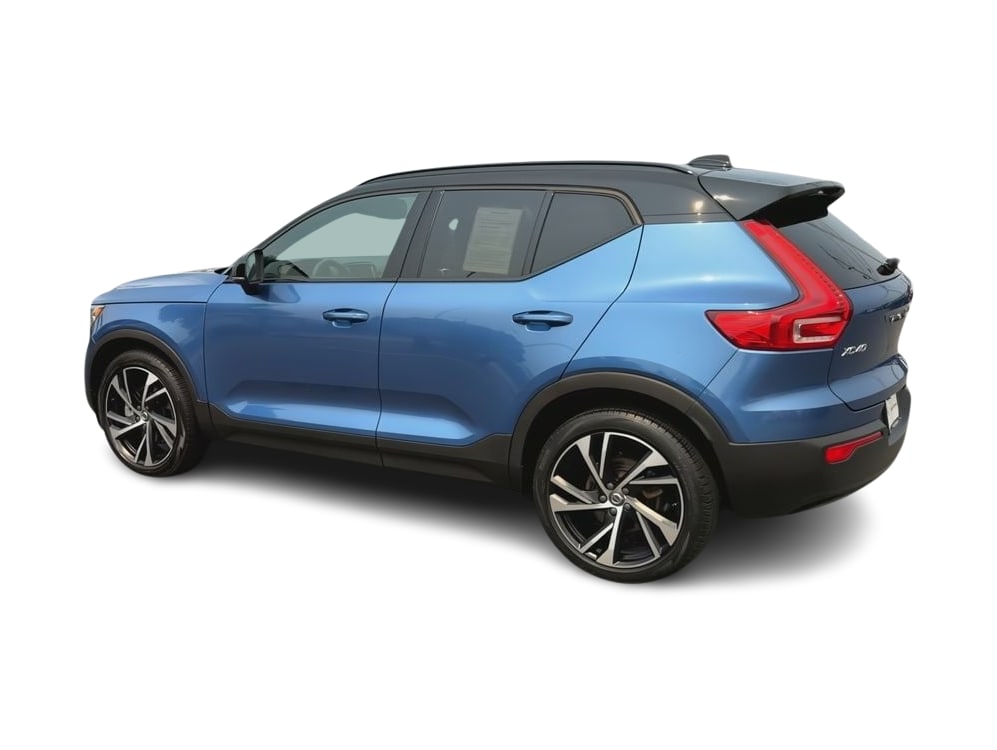 Thumbnail: 2021 Volvo XC40 - 22