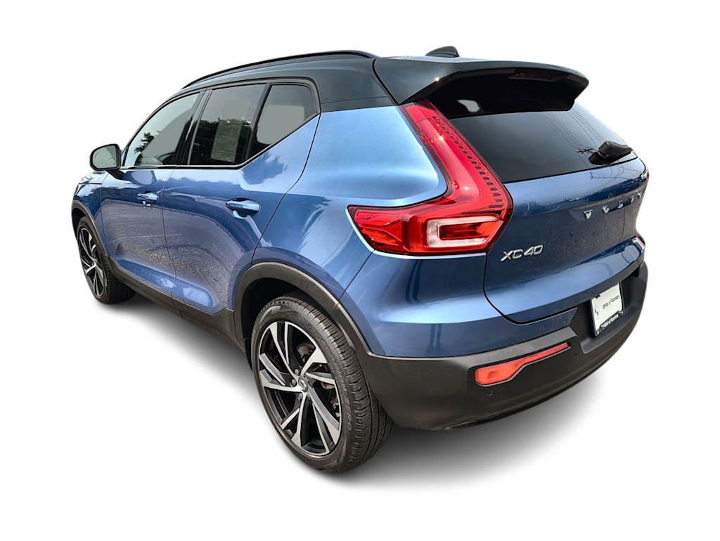Thumbnail: 2021 Volvo XC40 - 4