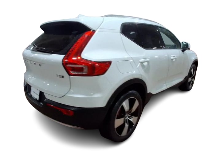 2019 Volvo XC40 T5 Momentum 17