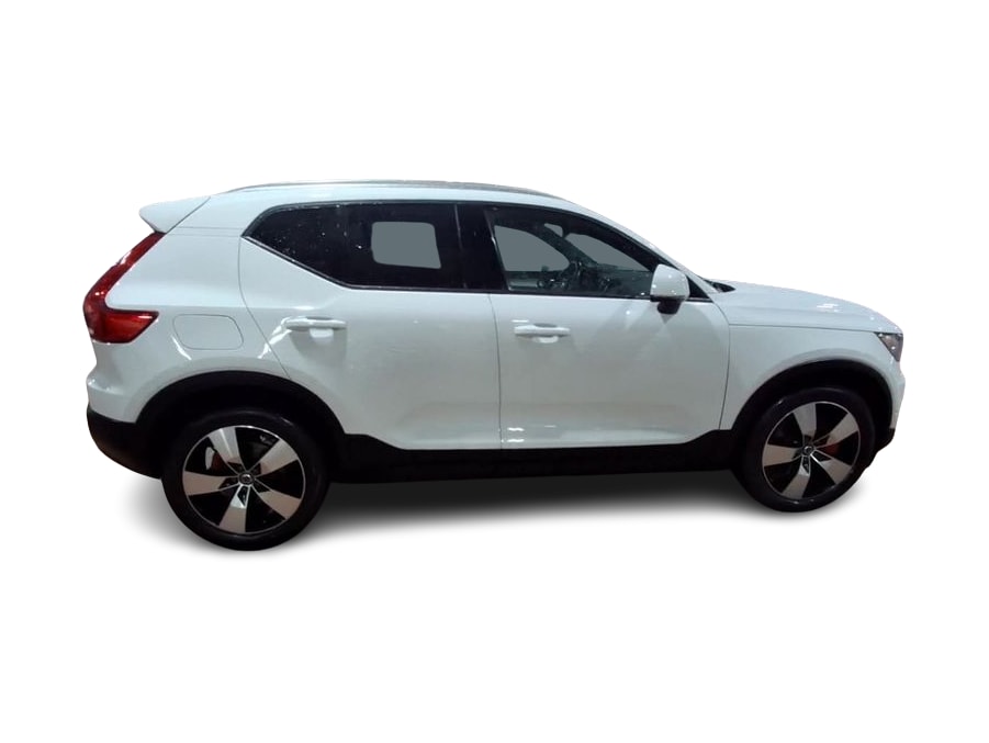 2019 Volvo XC40 T5 Momentum 18