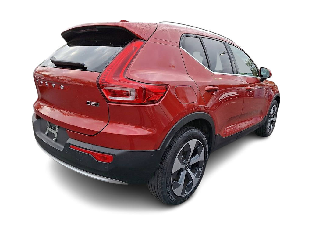 Thumbnail: 2023 Volvo XC40 - 14