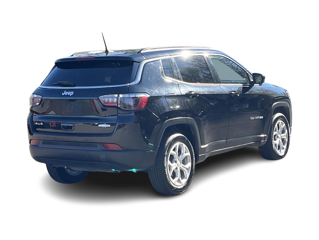 Thumbnail: 2024 Jeep Compass - 18