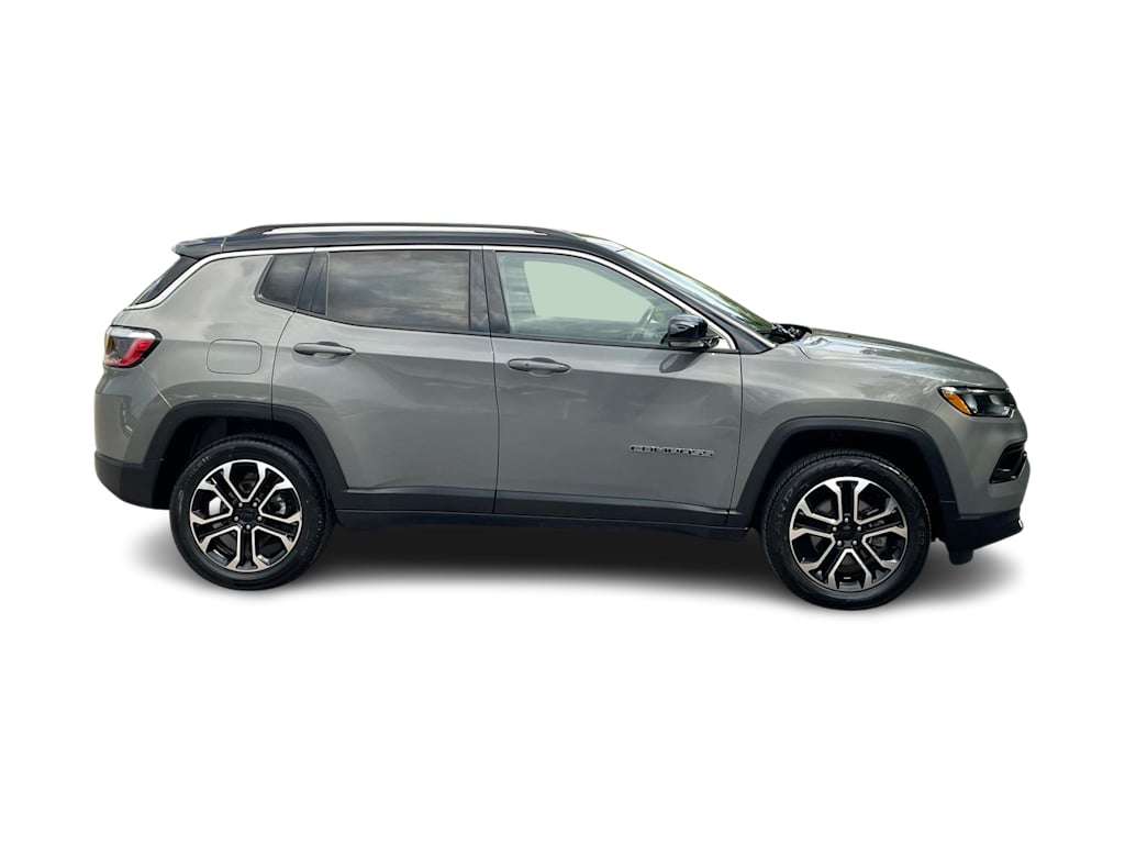 Thumbnail: 2022 Jeep Compass - 18