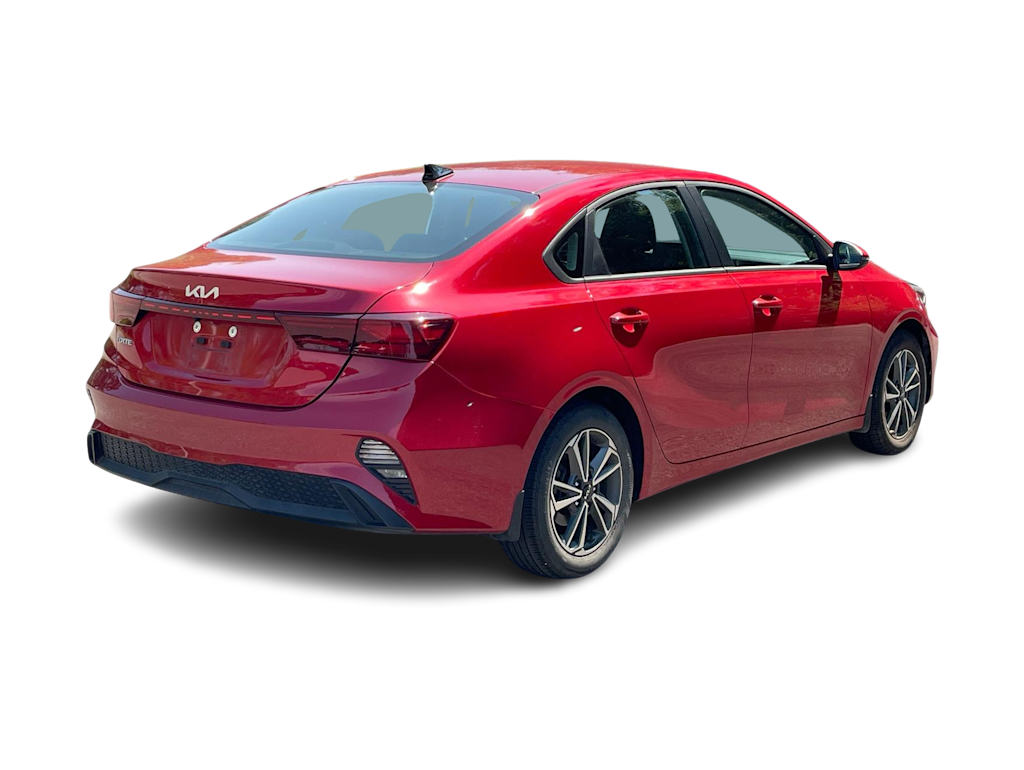 Thumbnail: 2023 Kia Forte - 16