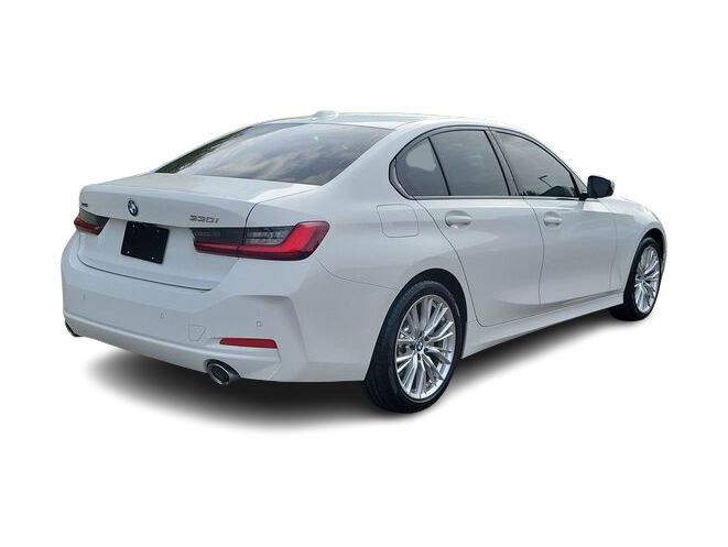 2023 BMW 3 Series 330xi 17