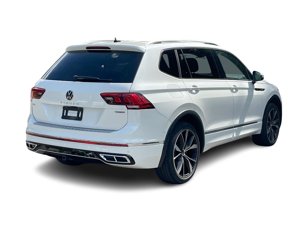Thumbnail: 2022 Volkswagen Tiguan - 17