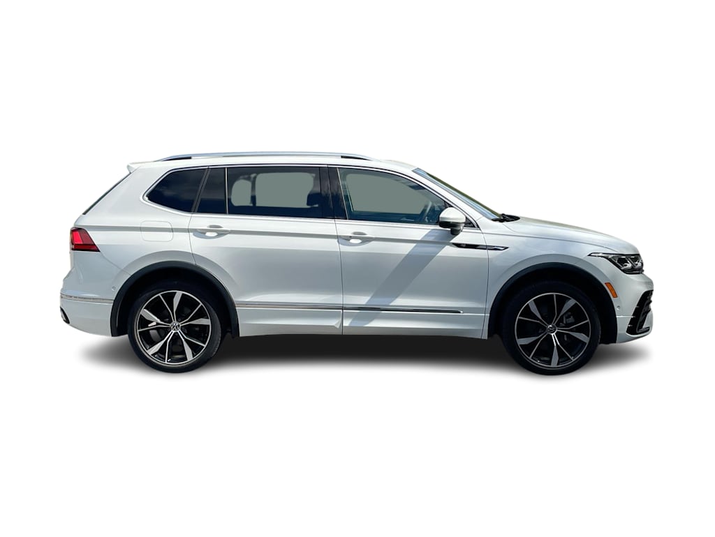 Thumbnail: 2022 Volkswagen Tiguan - 18