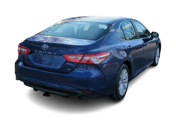 2018 Toyota Camry LE 18