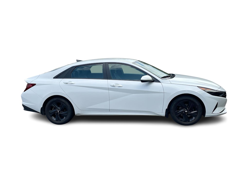 Thumbnail: 2022 Hyundai Elantra - 12