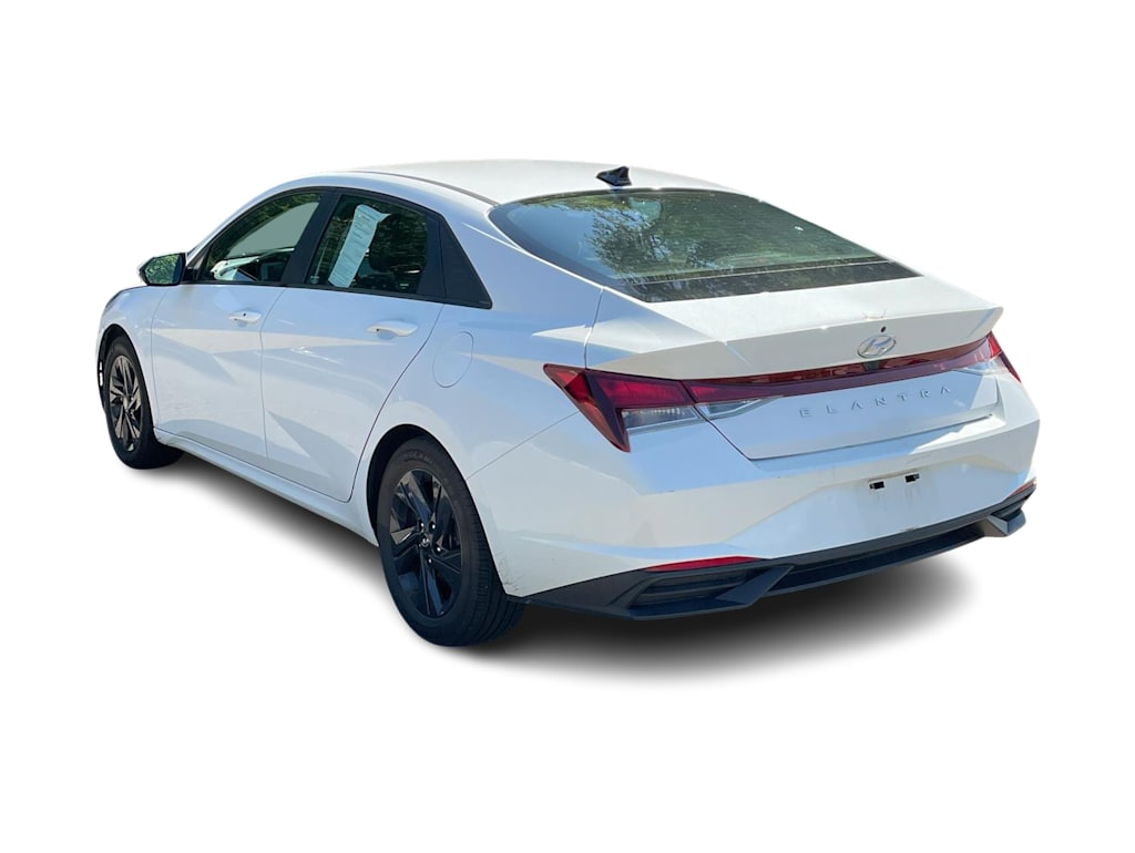 Thumbnail: 2021 Hyundai Elantra - 3