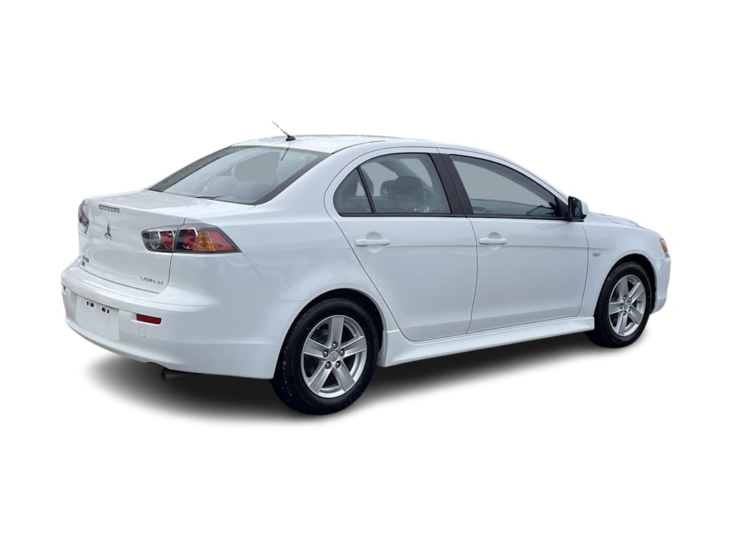 Thumbnail: 2013 Mitsubishi Lancer - 18
