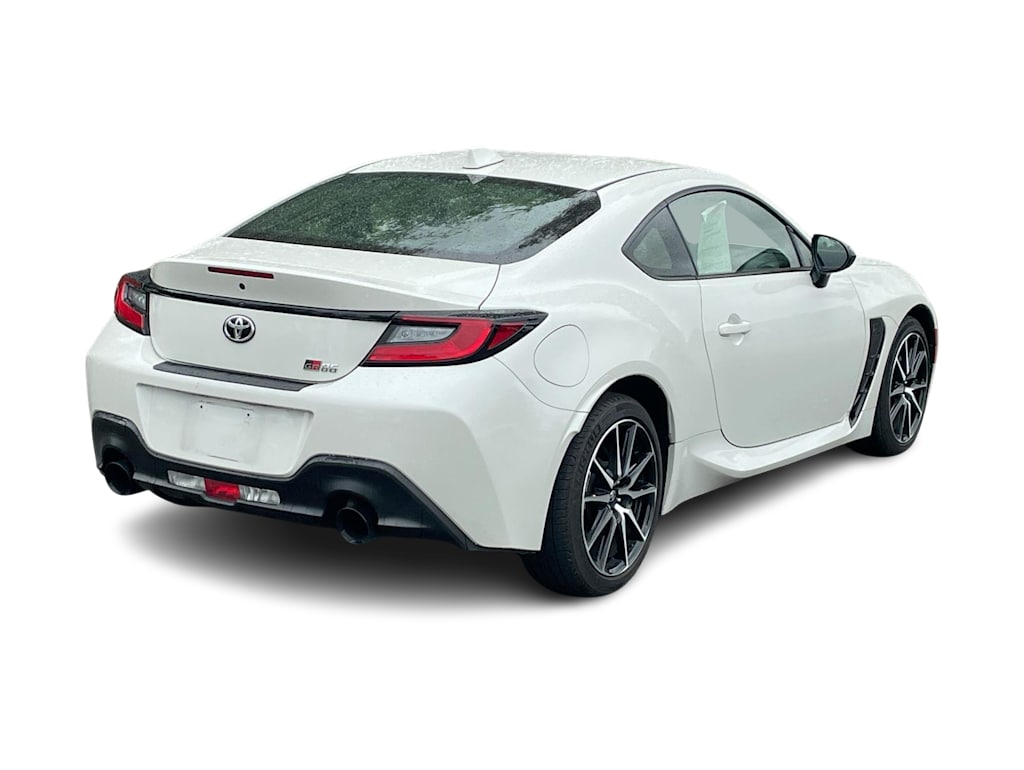 Thumbnail: 2024 Toyota GR86 - 13