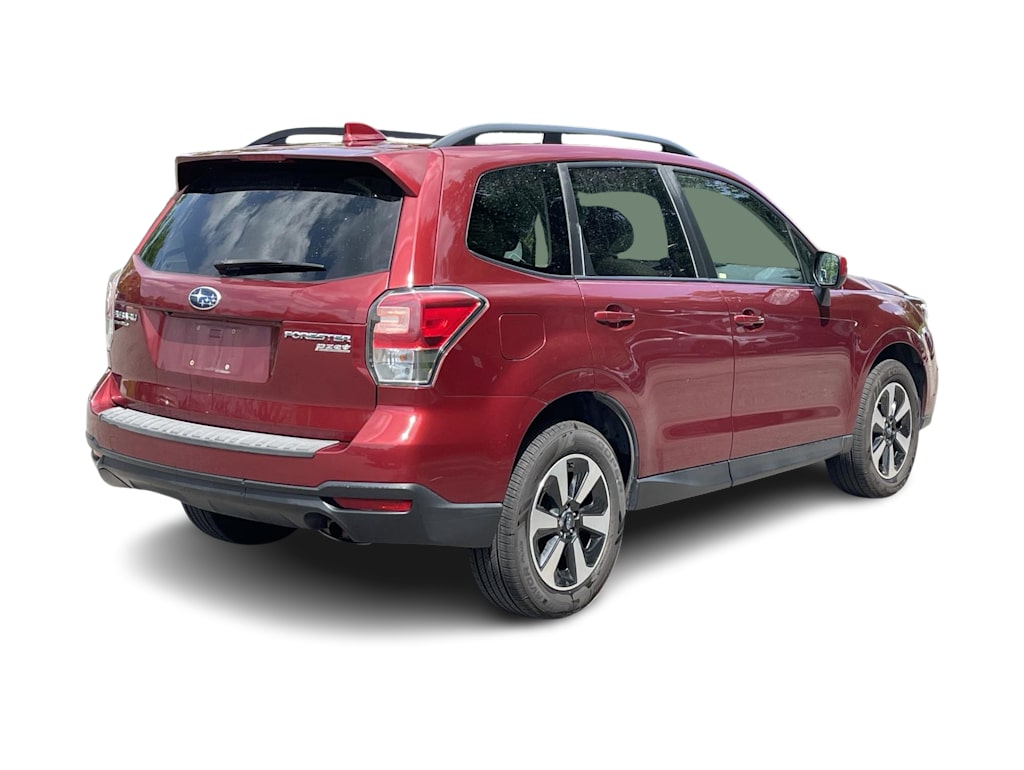 Thumbnail: 2017 Subaru Forester - 11