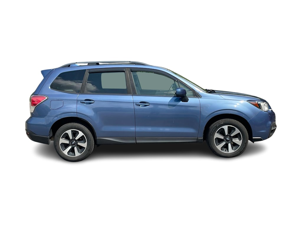 Thumbnail: 2018 Subaru Forester - 11